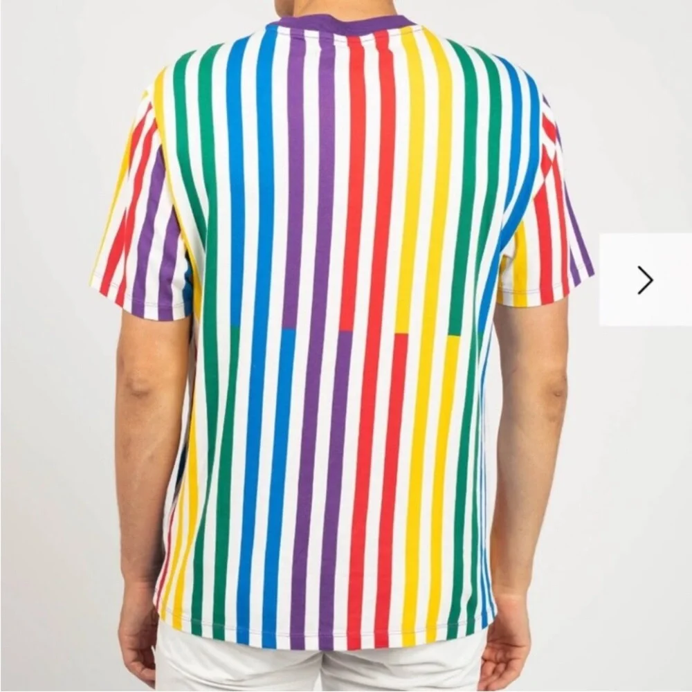 GUESS J.BALVIN T-SHIRT FUN
VIBRANT‎ 90's RETRO VIBES SZ M
STRIPES RAINBOW - Picture 4 of 16